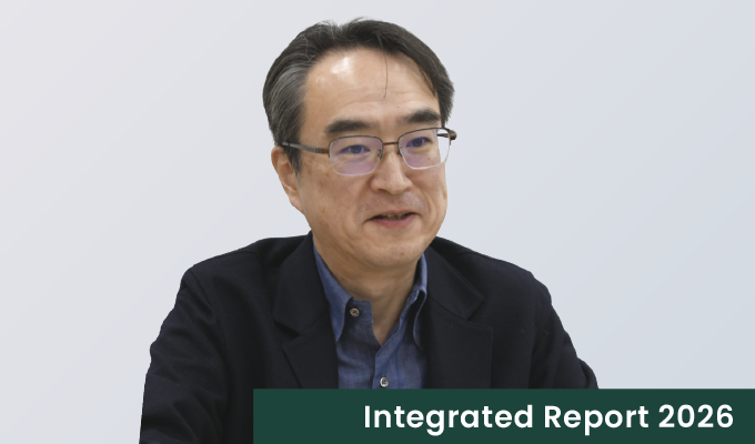 執行役員　グループ人事部長　関野　純二