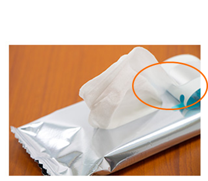 Wet tissue lid material that can be pasted and peeled off many times